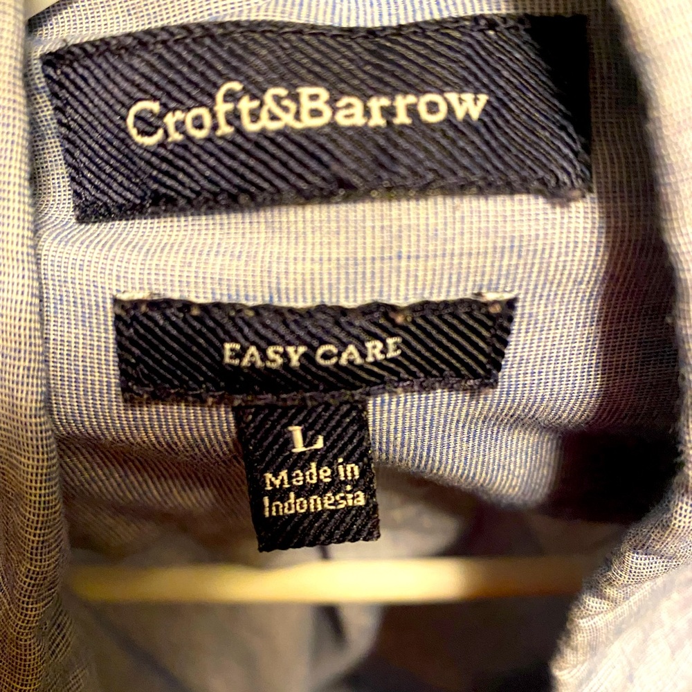 Men’s Large Light Blue Button Down, Easy Care